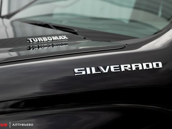 2025 Chevrolet Silverado Crew Cab IV (T1XX) Рестайлинг, чёрный, 7000000 рублей - вид 11