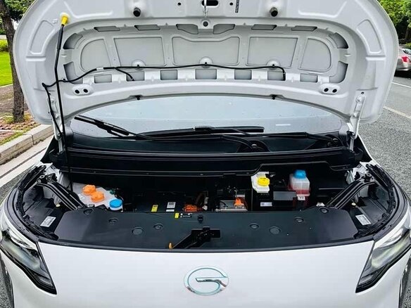 2025 Aion Y Plus 51.9 kWh, белый - вид 17