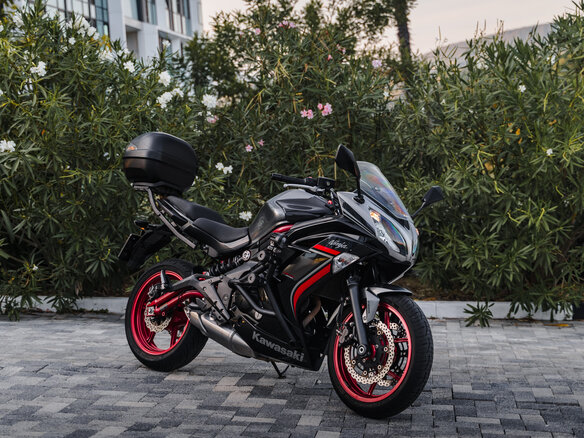 2017 Kawasaki Ninja 400, пурпурный, 486000 рублей