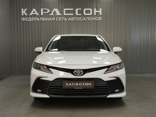 2021 Toyota Camry VIII (XV70) Рестайлинг, белый, 2550000 рублей, вид 3