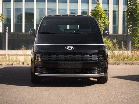 2026 Hyundai Staria I Рестайлинг, чёрный, 6790000 рублей, вид 2