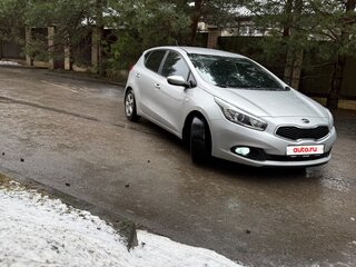 2013 Kia Ceed II, серебристый, 865000 рублей, вид 2