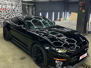 2020 Ford Mustang VI Рестайлинг, чёрный, 4750000 рублей, вид 4