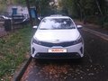 2021 Kia Rio IV Рестайлинг, белый, 1150000 рублей