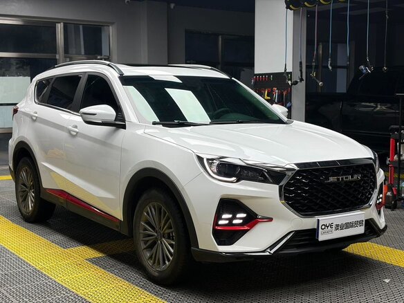 2023 Jetour X70 S I Рестайлинг, белый, 1300000 рублей - вид 2