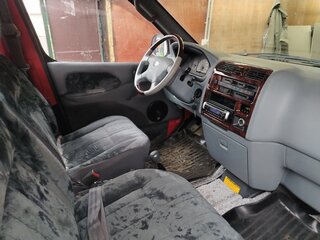 1997 Toyota HiAce XH10, красный, 600000 рублей, вид 5