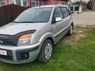 2008 Ford Fusion I Рестайлинг, серебристый, 450000 рублей, вид 1