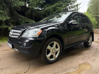 2007 Mercedes-Benz M-Класс 320 II (W164), чёрный, 1150000 рублей, вид 1