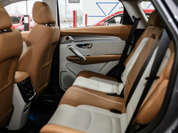 2026 Jetour X70+ I Рестайлинг, серый, 3399000 рублей - вид 14