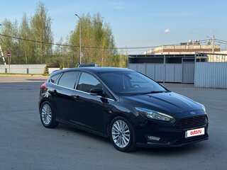 2017 Ford Focus III Рестайлинг, чёрный, 1100000 рублей, вид 3