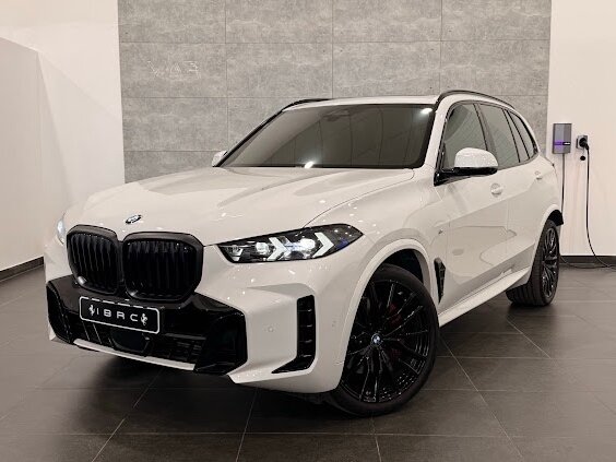 2025 BMW X5 40d IV (G05/G18) Рестайлинг, белый