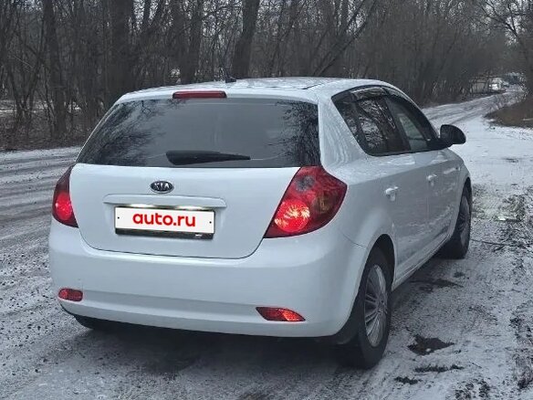 2009 Kia Ceed I, белый, 580000 рублей - вид 6