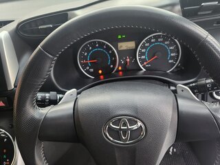 2010 Toyota Wish II, белый, 1100000 рублей, вид 5