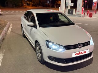 2013 Volkswagen Polo V, белый, 550000 рублей, вид 1