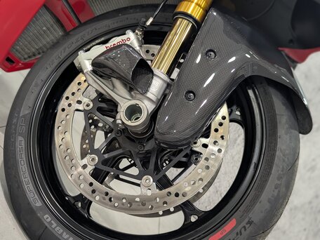 2024 Ducati Panigale V4, красный, 3600000 рублей, вид 2