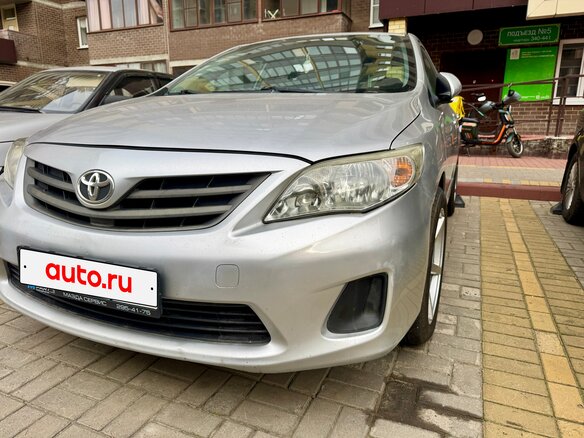 2011 Toyota Corolla X (E140, E150) Рестайлинг, серебристый - вид 13