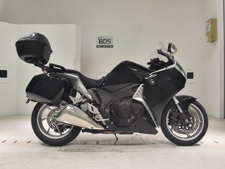 2011 Honda VFR 1200, чёрный, 780000 рублей, вид 4