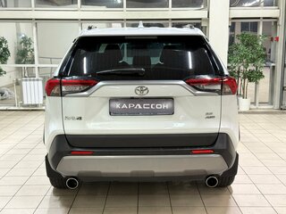 2020 Toyota RAV4 V (XA50), белый, 3480000 рублей, вид 4