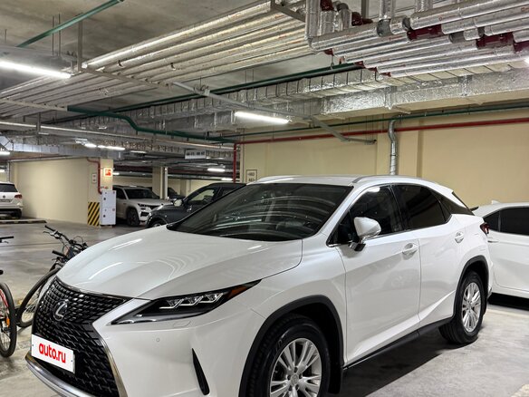 2020 Lexus RX 300 IV Рестайлинг, белый, 4850000 рублей