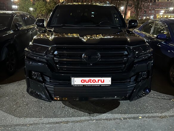 2018 Toyota Land Cruiser 200 Series Рестайлинг 2, чёрный, 6390000 рублей