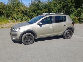 2017 Renault Sandero Stepway II, бежевый, 710000 рублей, вид 1