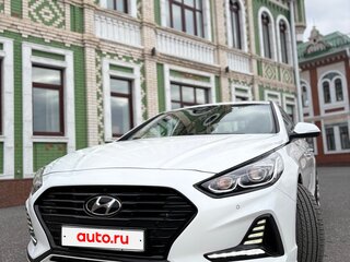 2017 Hyundai Sonata VII (LF) Рестайлинг, белый, 2100000 рублей, вид 2