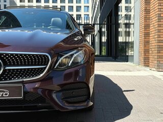 2018 Mercedes-Benz E-Класс 200 V (W213, S213, C238), красный, 3300000 рублей, вид 4