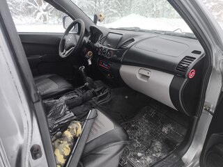 2014 Mitsubishi L200 IV, серый, 950000 рублей, вид 4