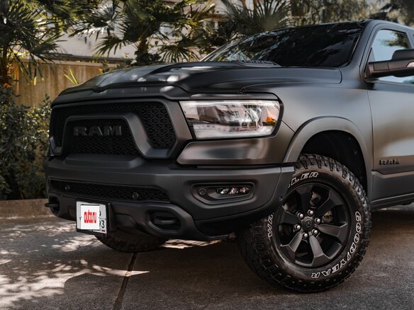 2022 Ram 1500 Crew Cab V, чёрный, 9480000 рублей - вид 13