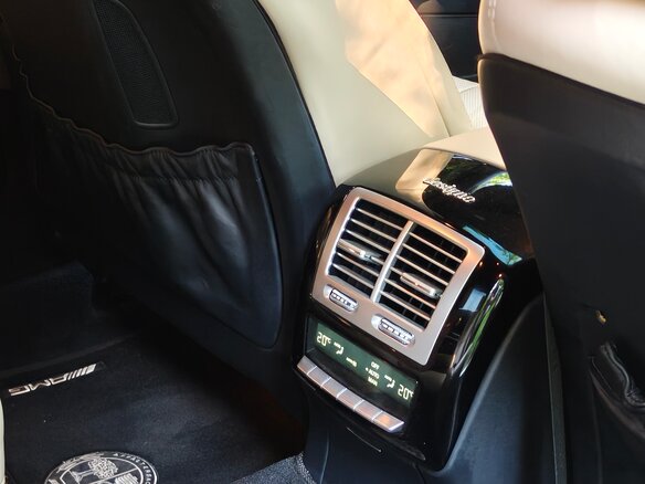 2012 Mercedes-Benz S-Класс 500 V (W221) Рестайлинг, чёрный, 2100000 рублей - вид 18
