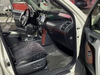 2014 Toyota Land Cruiser Prado 150 Series Рестайлинг 1, белый, 3099999 рублей, вид 5