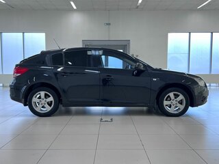 2012 Chevrolet Cruze I, чёрный, 690000 рублей, вид 4