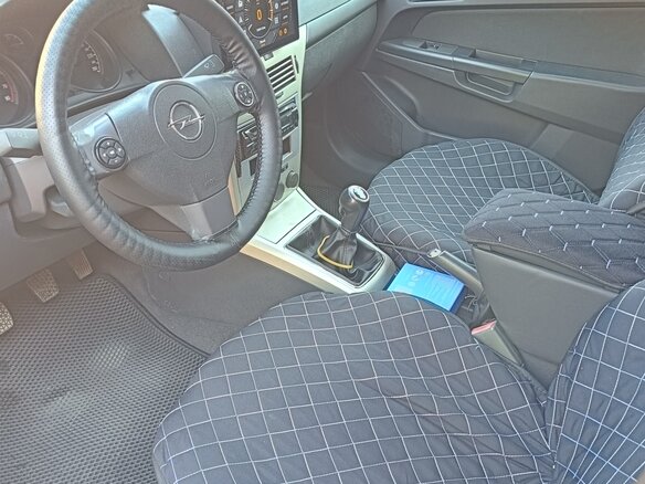 2008 Opel Astra H Рестайлинг, бежевый, 425000 рублей - вид 4