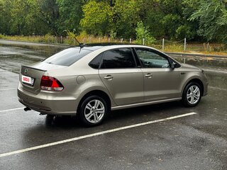 2017 Volkswagen Polo V Рестайлинг, бежевый, 1250000 рублей, вид 5