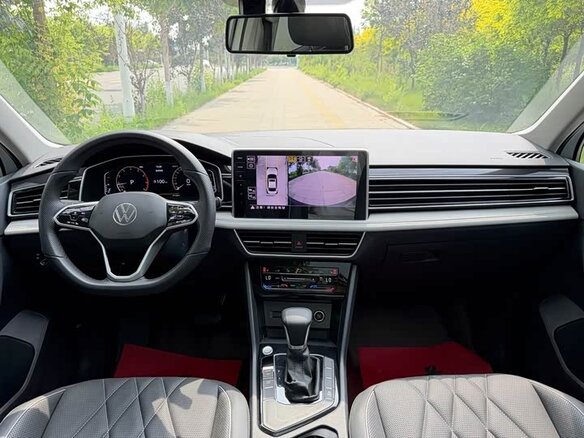 2023 Volkswagen Tiguan II Рестайлинг, белый, 2330000 рублей - вид 9