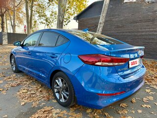 2017 Hyundai Elantra VI (AD), синий, 1515000 рублей, вид 5