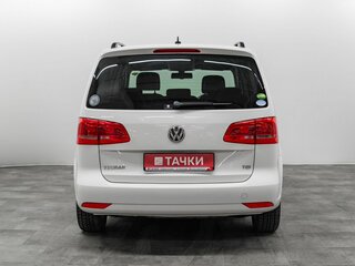 2012 Volkswagen Touran I Рестайлинг 2, белый, 900000 рублей, вид 4