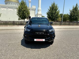 2022 Toyota Hilux VIII Рестайлинг 2, чёрный, 5650000 рублей, вид 1