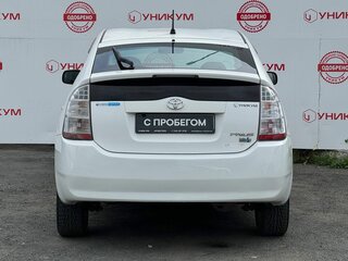 2010 Toyota Prius JDM II Рестайлинг (XW20), белый, 679000 рублей, вид 4