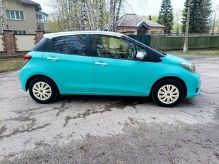 2012 Toyota Vitz III (XP130), голубой, 799000 рублей, вид 5