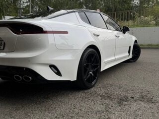 2019 Kia Stinger I, белый, 2650000 рублей, вид 5