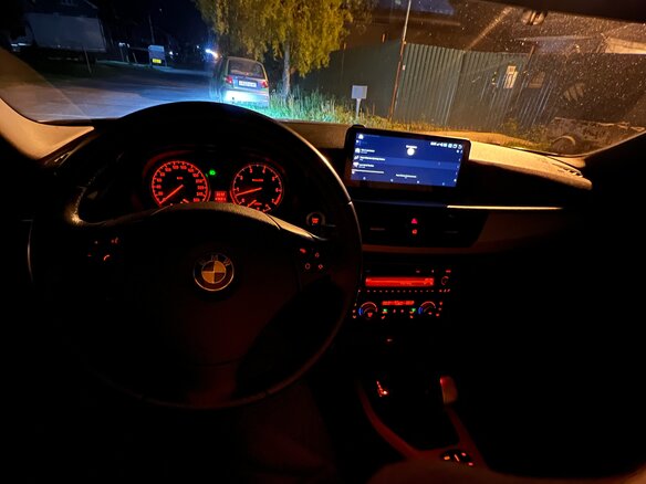 2013 BMW X1 18i I (E84) Рестайлинг, бежевый, 1300000 рублей - вид 5