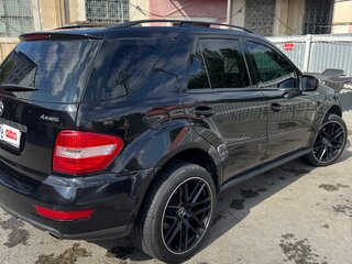 2009 Mercedes-Benz M-Класс 350 II (W164) Рестайлинг, чёрный, 1100000 рублей, вид 5