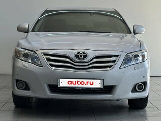 2011 Toyota Camry VI (XV40) Рестайлинг, серебристый, 950000 рублей, вид 2