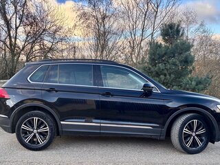 2018 Volkswagen Tiguan II, чёрный, 2290000 рублей, вид 4
