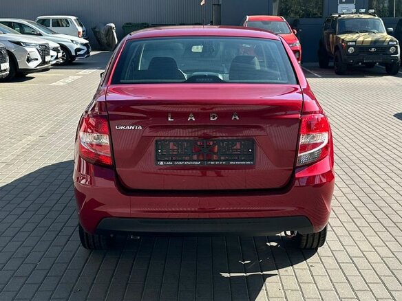 2026 Lada (ВАЗ) Granta I Рестайлинг, красный, 1109000 рублей - вид 5
