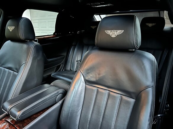 2011 Bentley Continental Flying Spur, чёрный, 3000000 рублей - вид 14