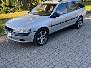 2000 Opel Vectra B Рестайлинг, серебристый, 220000 рублей, вид 1