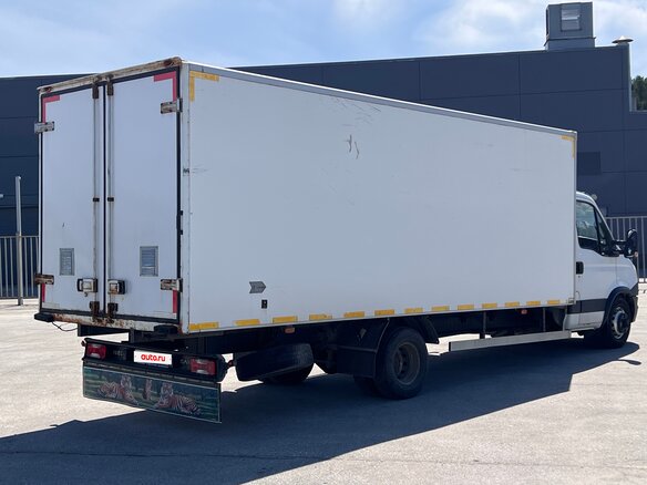 2013 Iveco Daily, белый, 2100000 рублей - вид 4