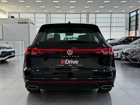 2025 Volkswagen Touareg III Рестайлинг, чёрный, 8199000 рублей, вид 5